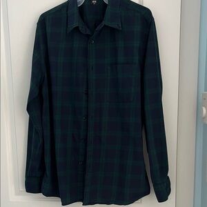 Uniqlo Dark Green Plaid Button Down Shirt